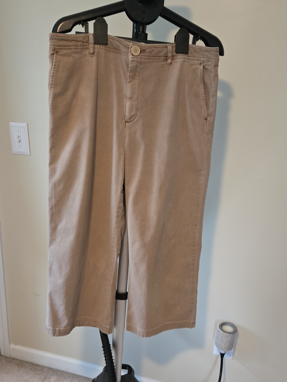 J. Jill Straight-Leg Pants in Light Tan